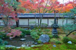 5本線の塀は格式が高いってホント？京都で人気のお寺・神社情報